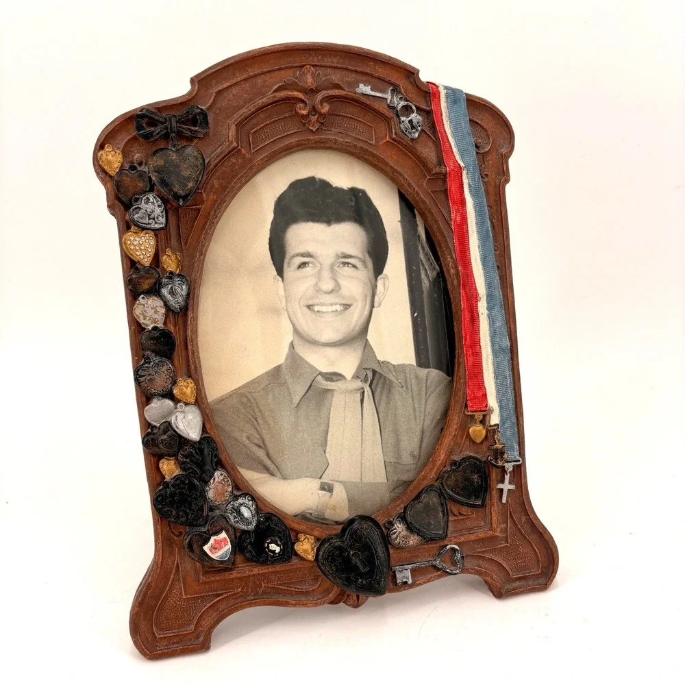 Vintage Style Heart Photo Frame 5x7 Patriotic Military Ribbon Medals Veteran
